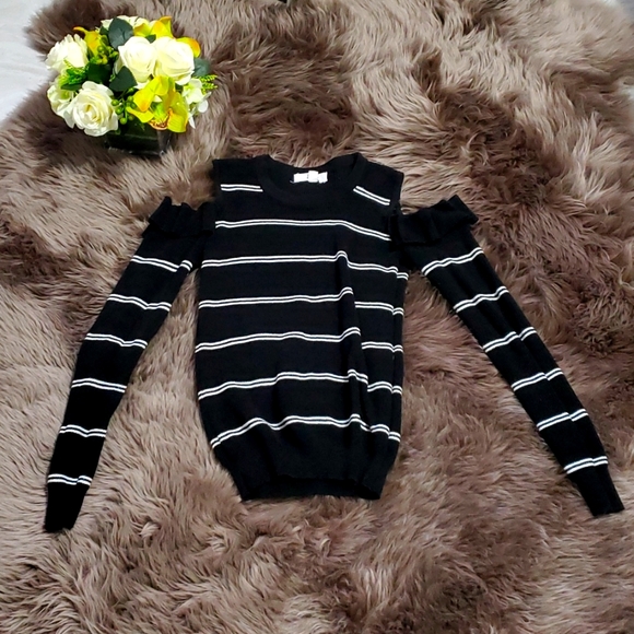 Black Stripe Cold Shoulder Sweater - Picture 3 of 5